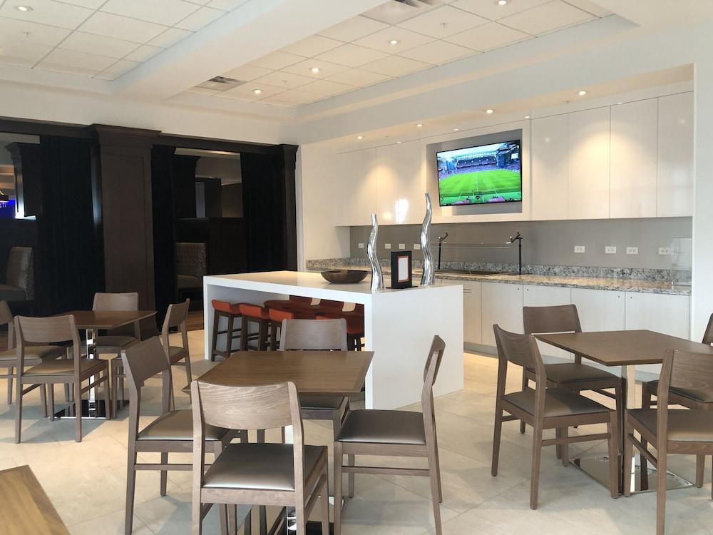 Hilton Garden Inn Denver/ת'ורנטון מראה חיצוני תמונה
